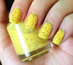 Pretty Yellow Nail Design