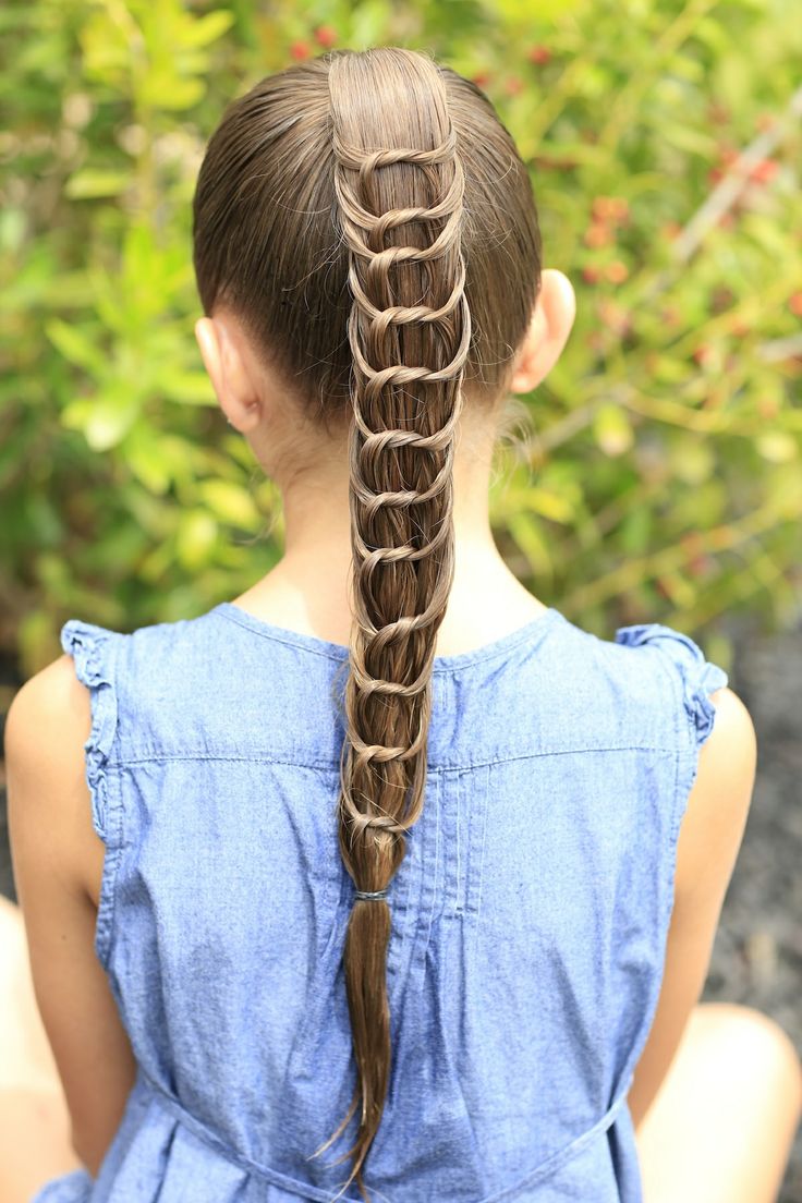Pretty knotted Ponytail for Girls
