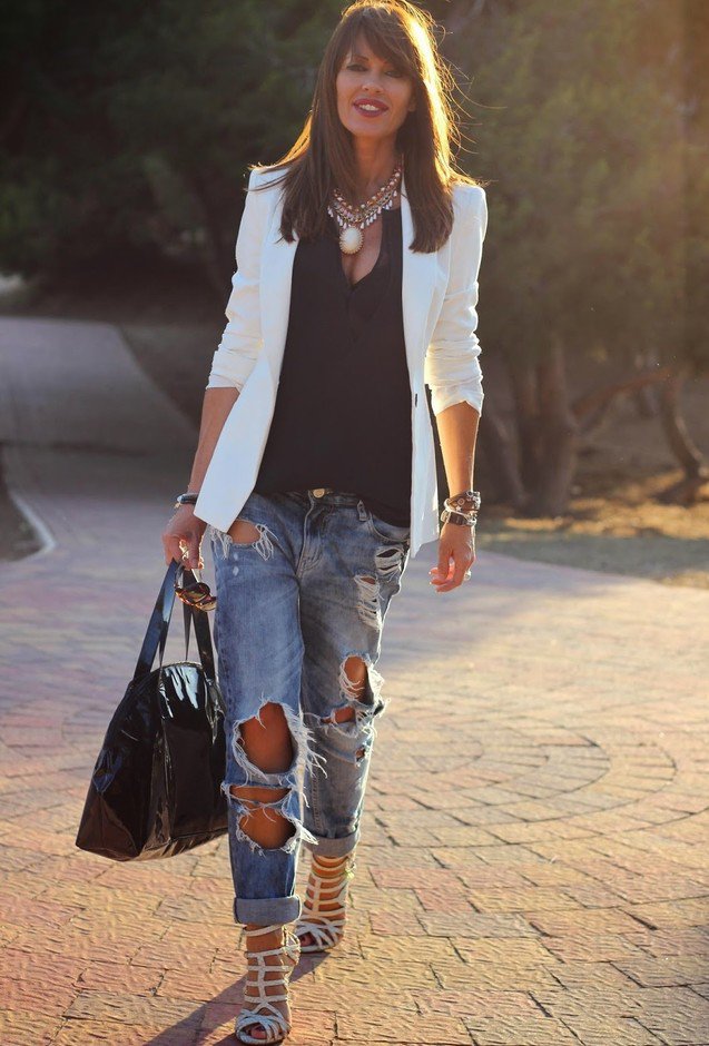 Ripped Jeans and White Blazer Outfit Idea