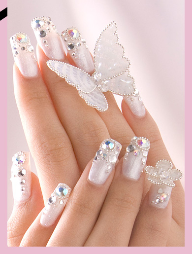 Romantic Wedding Nail Design to Try