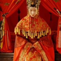 Traditional Chinese Wedding Dress