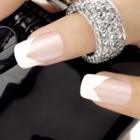 Vintage Chevron French Manicure Design