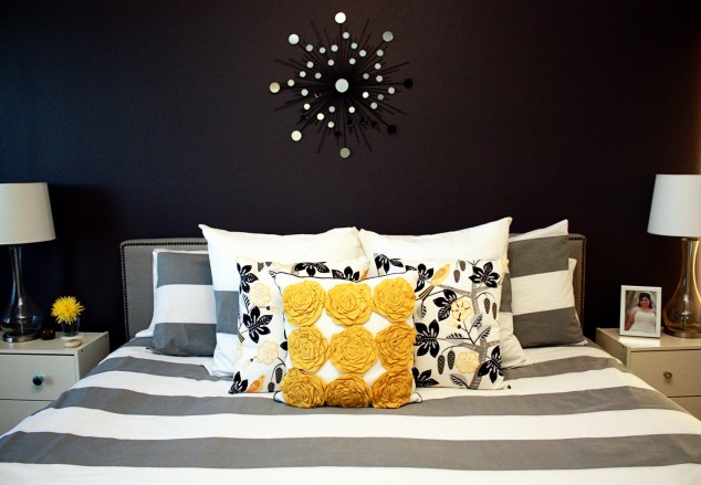 Bedroom Decoration: Black Wall Art - Pretty Designs