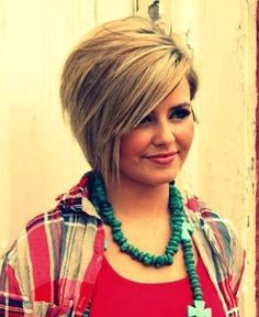 Cool Long Pixie Hairstyle for Round Face