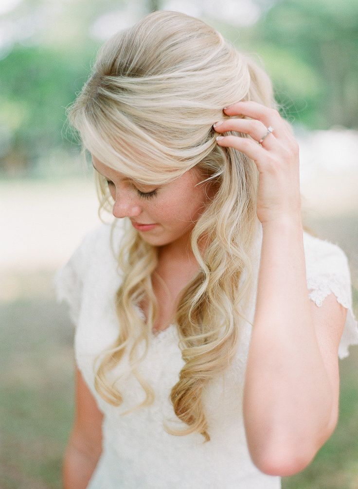 16 Overwhelming Half Up Half Down Wedding Hairstyles Pretty Designs