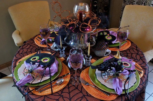 Halloween Table with Stylish Tableware