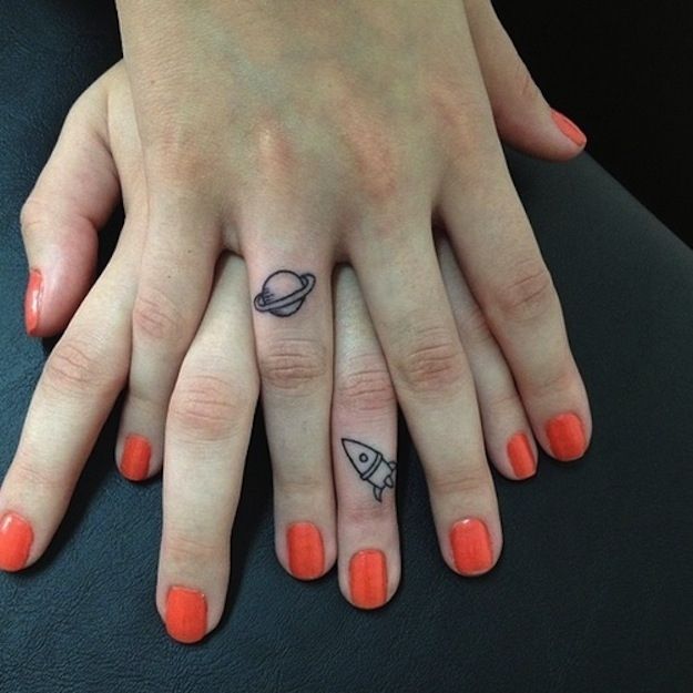 Pretty Finger Tattoo Designs for Fashionistas - Pretty Designs