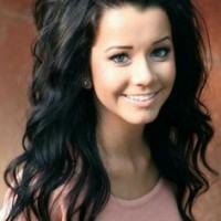 Pretty Long Wavy Hairstyle