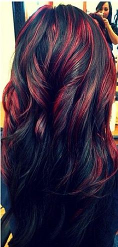 Red Highlighted Long Black Wavy Hairstyle