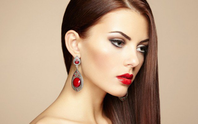 Red Lip Makeup Idea and Brunette Straight Hair