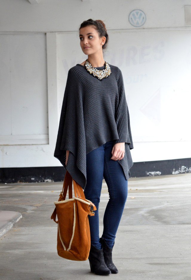 Simply Grey Poncho Outfit Idea