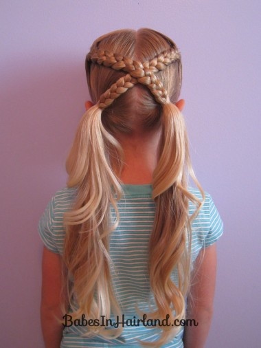 Adorable Hairstyle for Little Girls