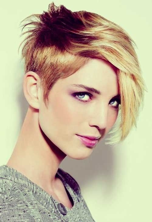 Asymmetrical Short Hairstyle for Thick Hair