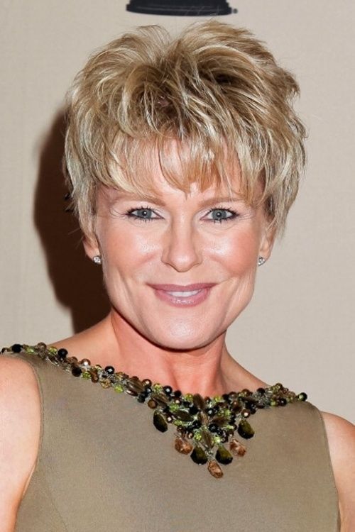 Best Short Hairstyle for Women Over 50