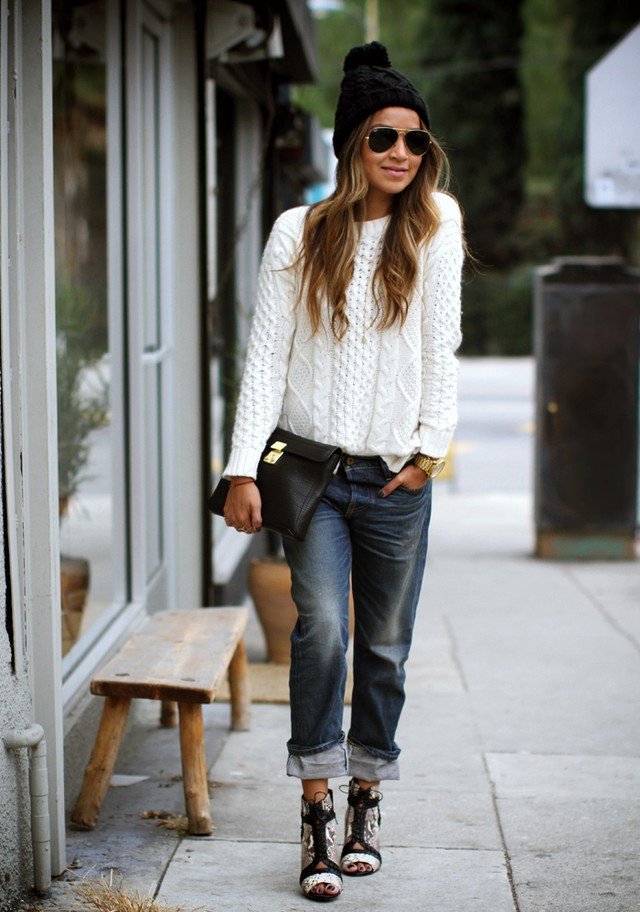 Casual-chic White Jumper with Boyfriend Jeans