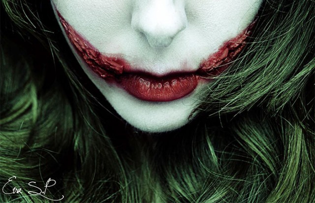 Creepy Lip Makeup Idea for Halloween