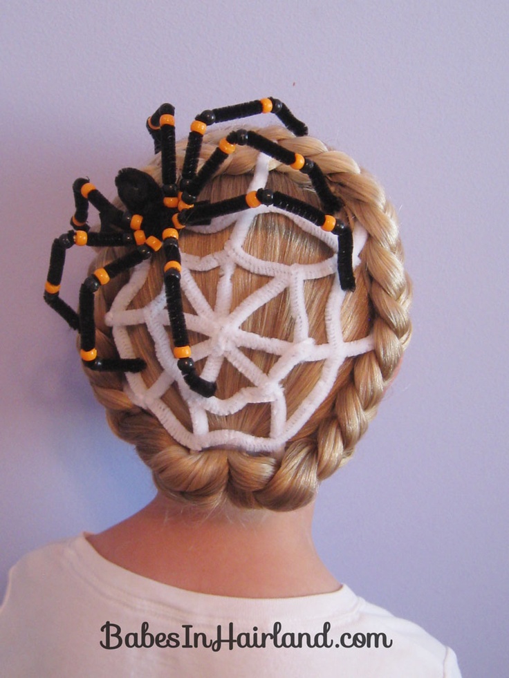 DIY Spiderwed Halloween Hairstyle