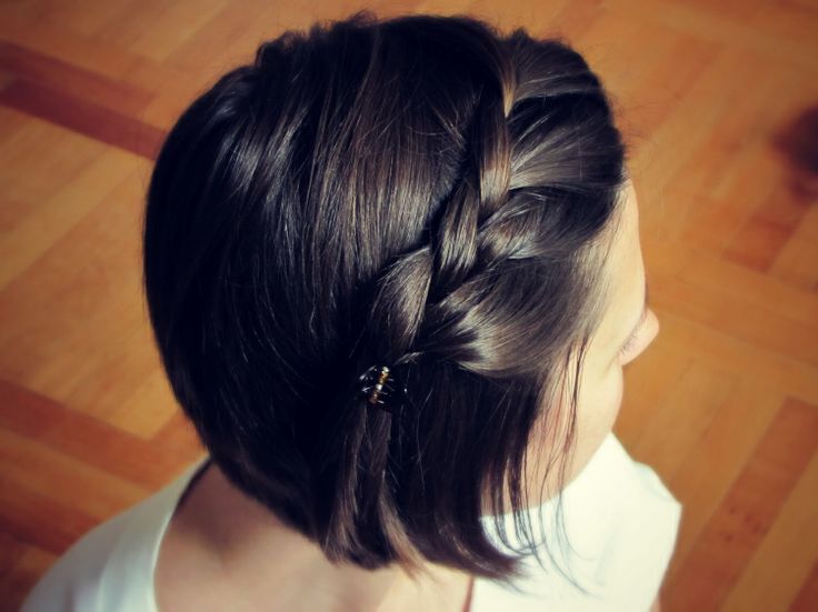 12 Pretty Braided Hairstyles For Short Hair Pretty Designs