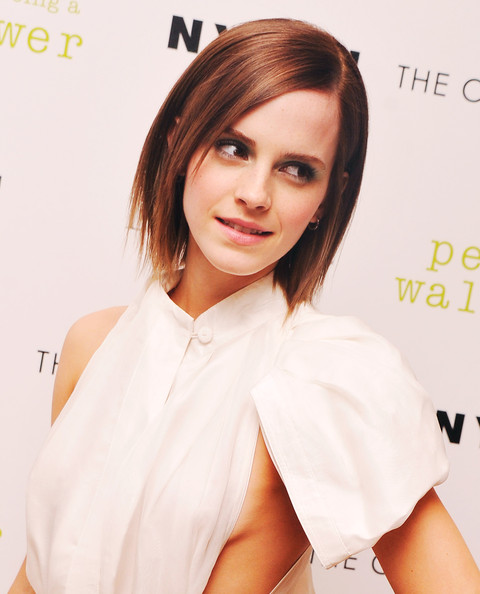 Emma Watson Layered Medium Haircut