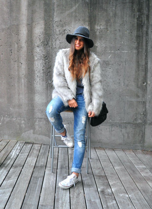 Fur Coat and Ripped Jeans Outfit