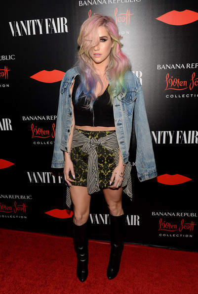 Kesha Edgy Outfit Idea with Knee High Boots