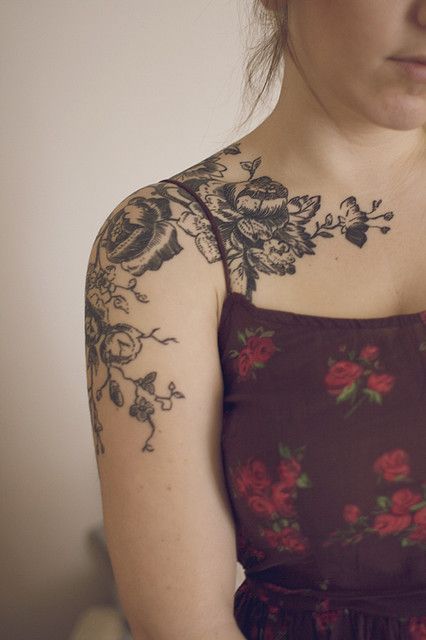 Pretty Shoulder Tattoo