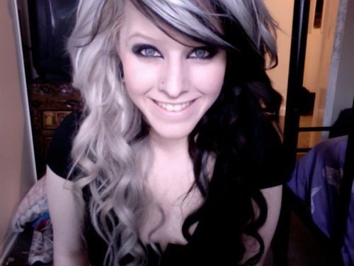 Stunning Long Wavy Black and Blonde Hairstyle