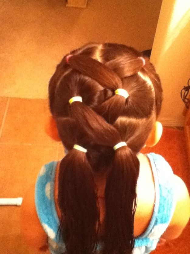 Zig Zag Ponytail Hairstyle for Little Girls