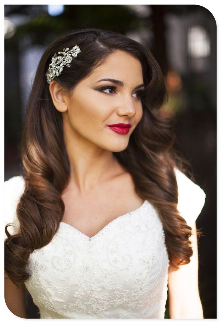 Beautiful Vintage Curls for Wedding