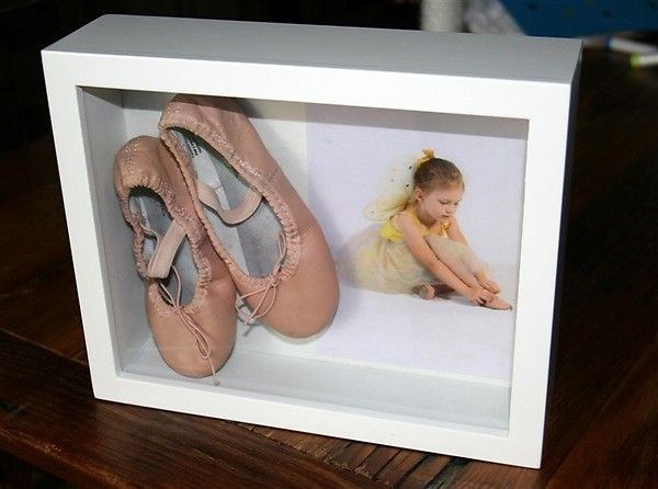 Framing Your Kid's Shoes with His Photo