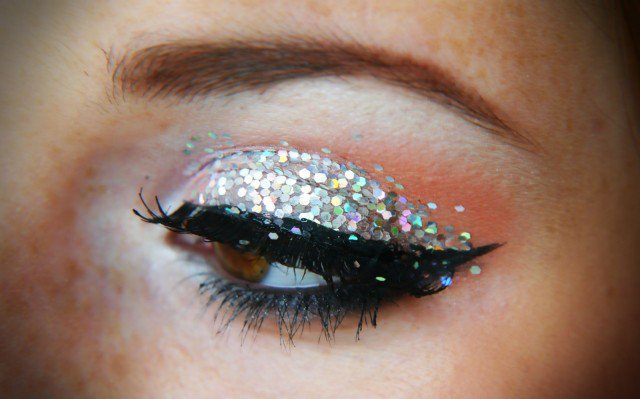 Pretty Shimmer Eye Makeup