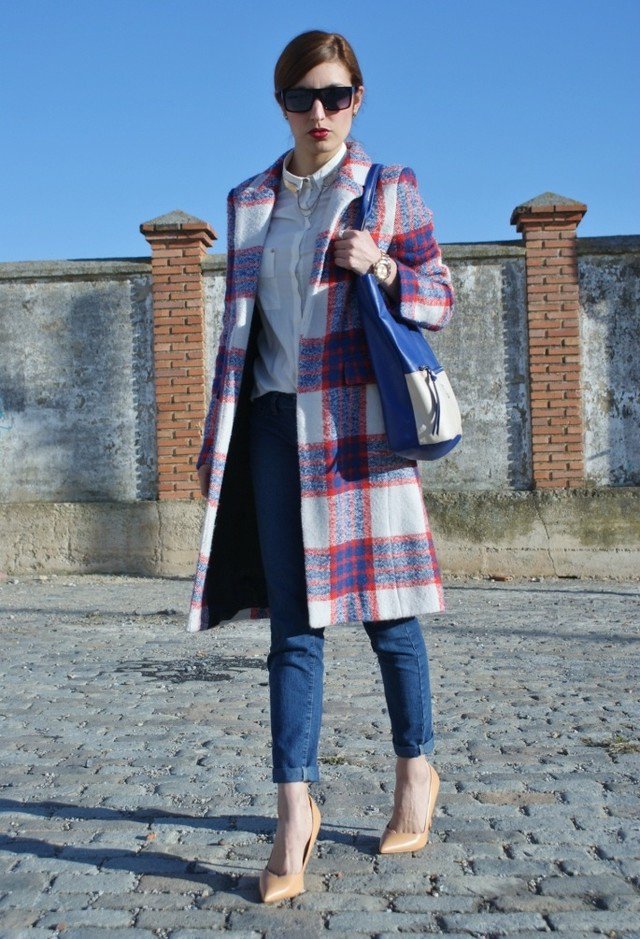 Stylish Tartan Coat Outfit