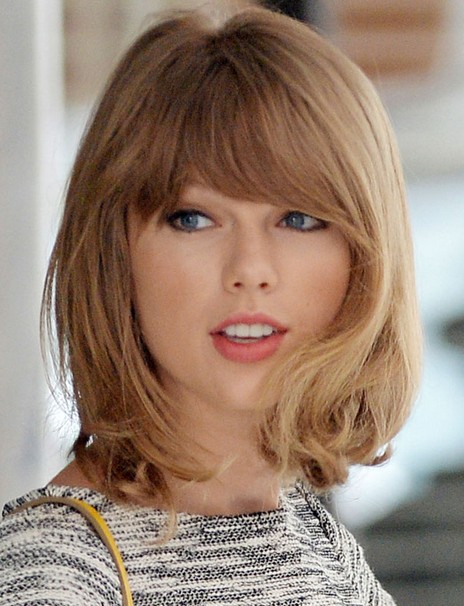 TAYLOR SWIFT Short Hairstyle for Women /Getty images