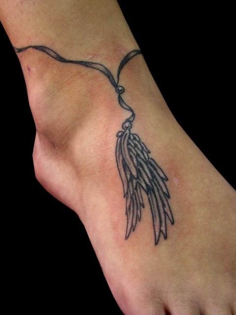15 Angel Wing Tattoo Designs to Try - Pretty Designs
