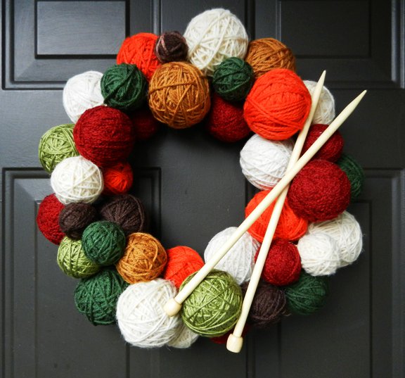 Wreath with Yarn Ball