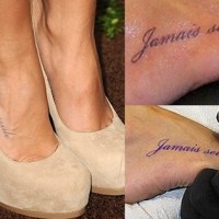 Ashley Tisdale’s tattoos – ‘Jamais seule’ on foot