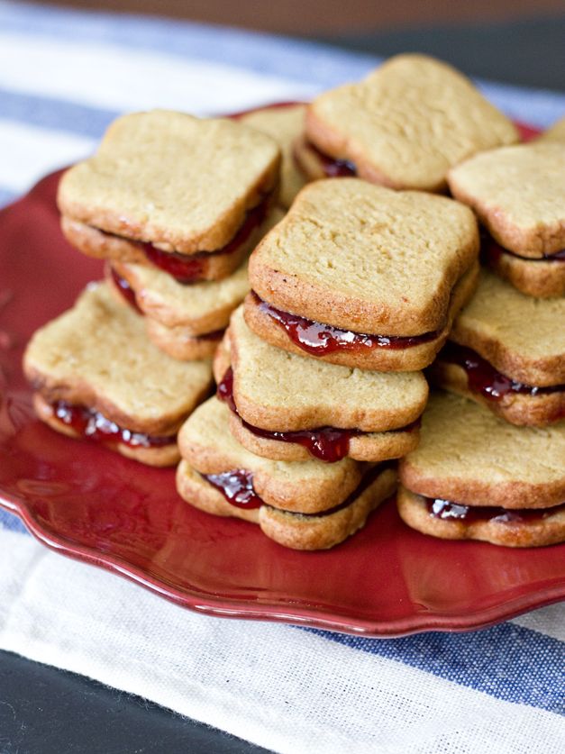 Jelly Cookie Sandwiches