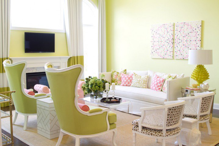 Home Decorating: Green Walls of Living Room - Pretty Designs