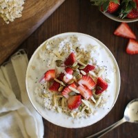 Strawberry Oatmeal Breakfast Bowls