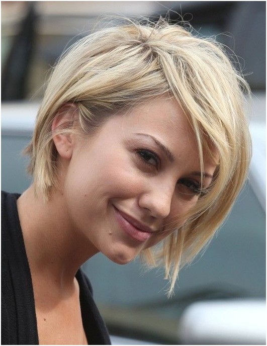 Short Blond Haircut for Women