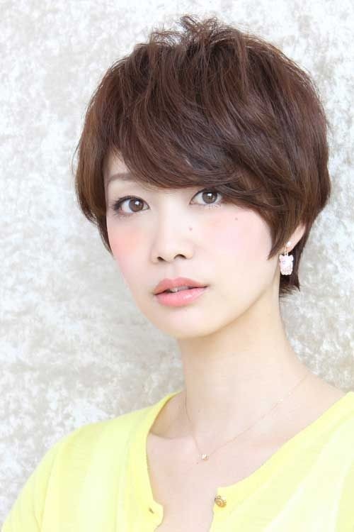 20 Popular Short Hairstyles for Asian Girls - Pretty Designs