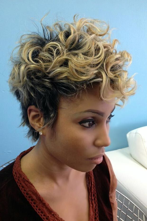Short Curly Hairstyle with Blonde Highlights