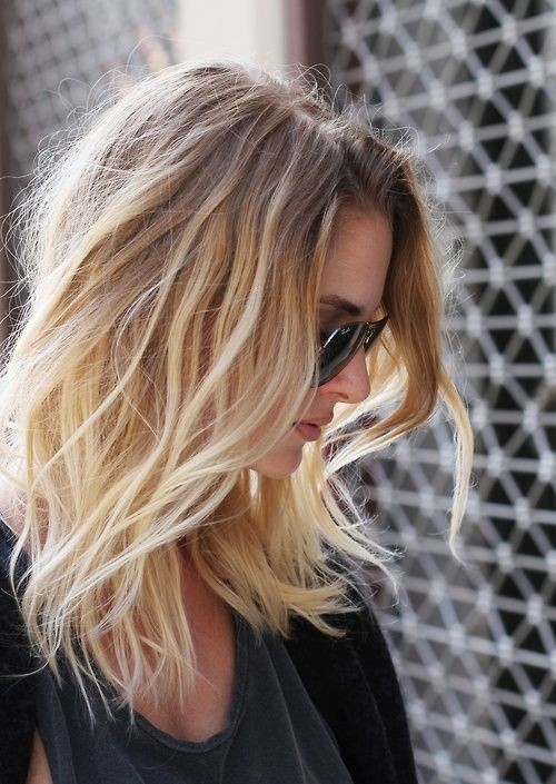 Medium Layered Hairstyle for Blond Ombre Hair