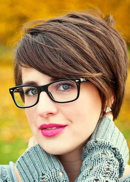 Short Pixie Haircut for Office Hairstyles