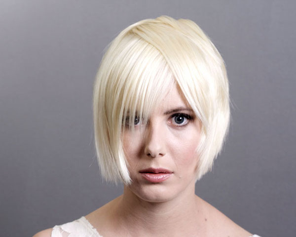 Blond Bob Haircut with Layers