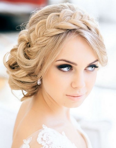 Perfect Braided Updo Hairstyle for Wedding
