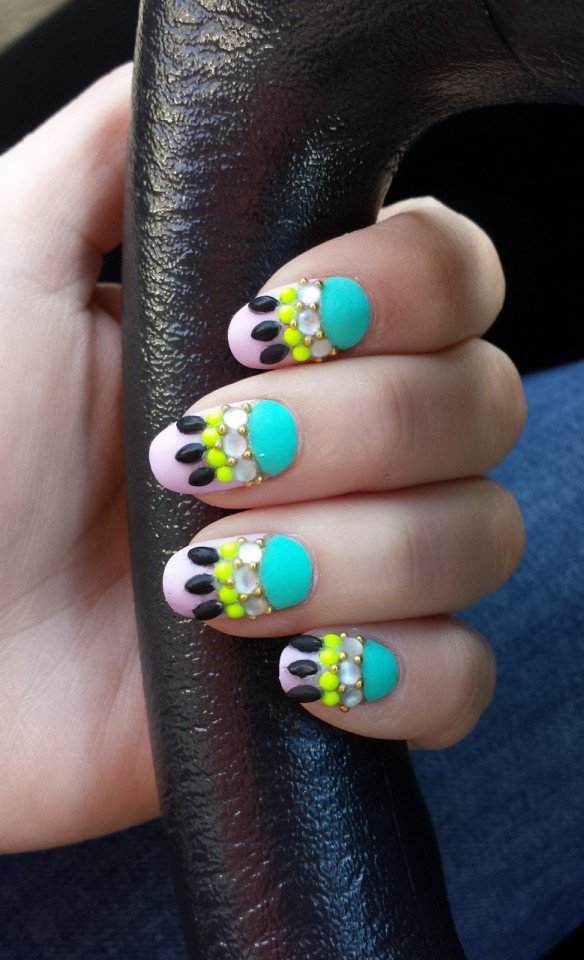 Green and Yellow Nail Art Design