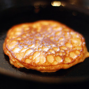 Cinnamon and Coconut Flour Pancakes