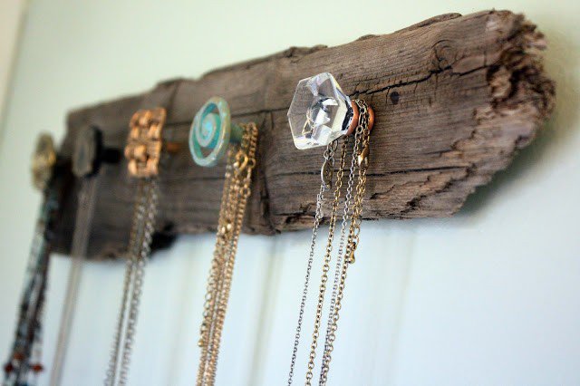 DIY Wooden Rack Necklace Holder