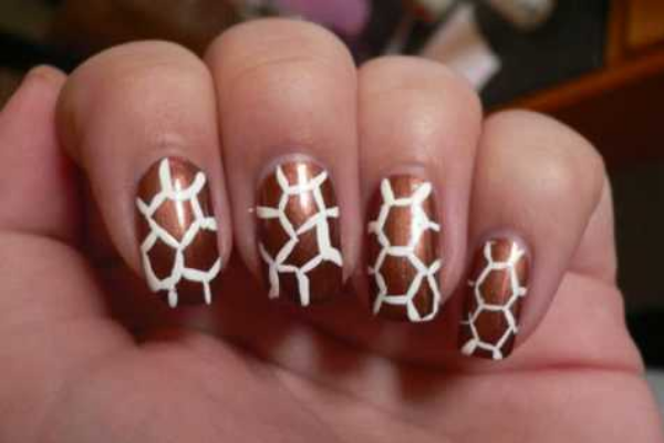 Giraffe Print Nails